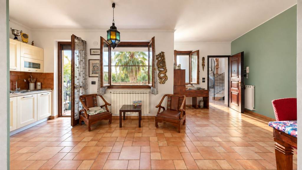 casa indipendente in vendita a Lecce in zona Santa Rosa