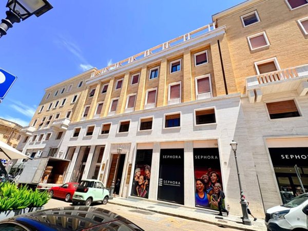 ufficio in vendita a Lecce in zona Centro Città