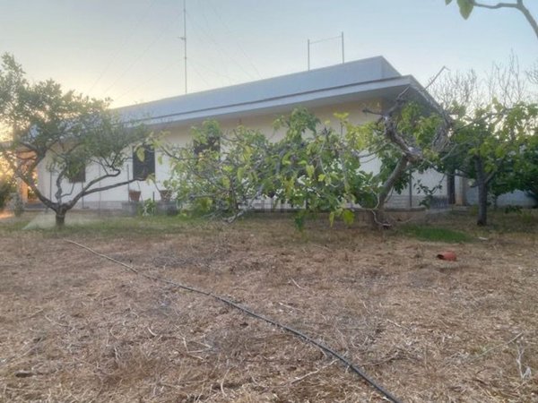 casa indipendente in vendita a Lecce in zona Villaggio Adriatico