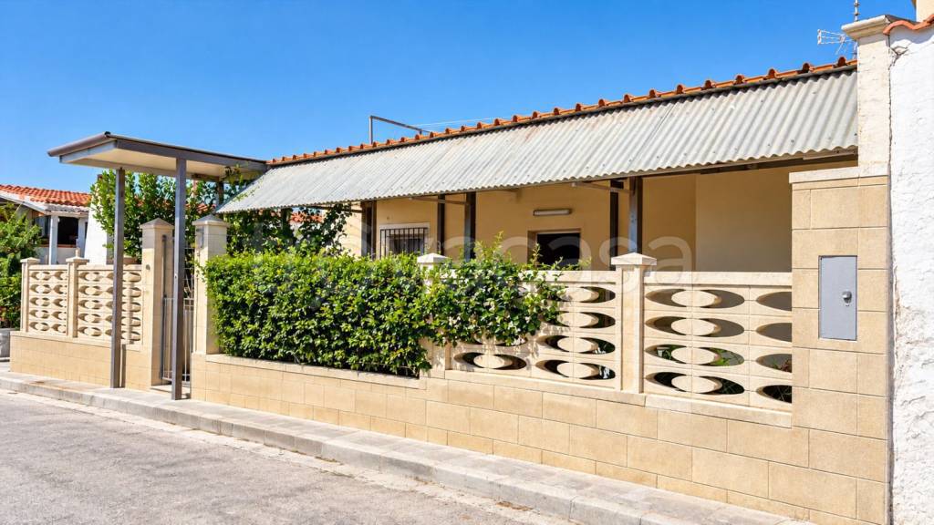 casa indipendente in vendita a Lecce in zona Torre Rinalda