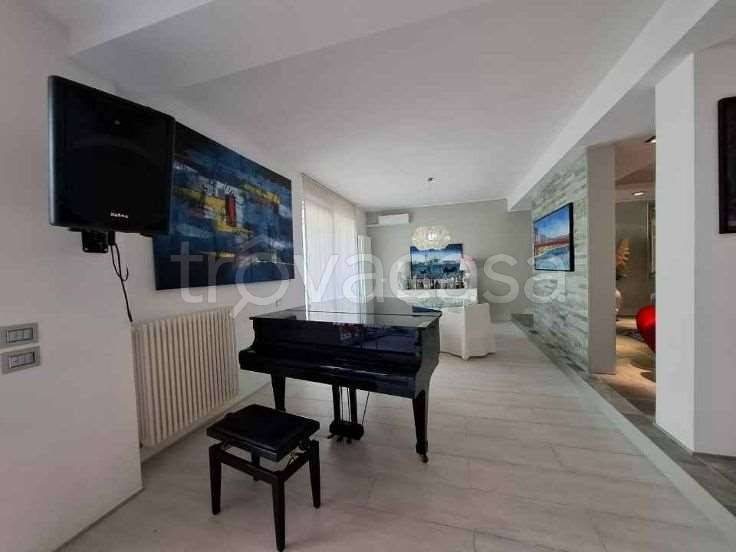 casa indipendente in vendita a Lecce in zona Stadio