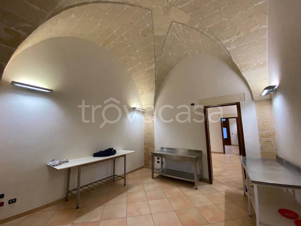intera palazzina in vendita a Lequile