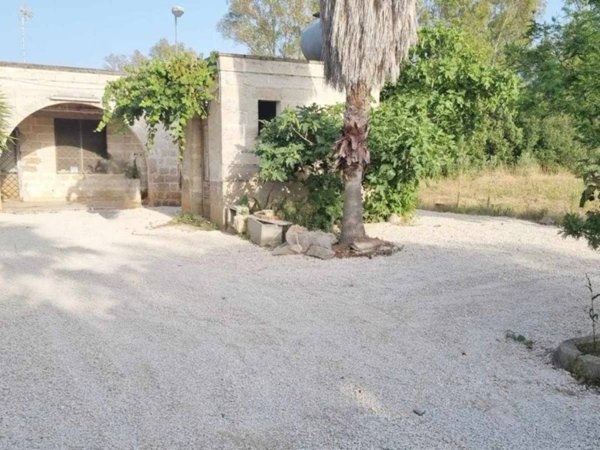 casa indipendente in vendita a Lequile