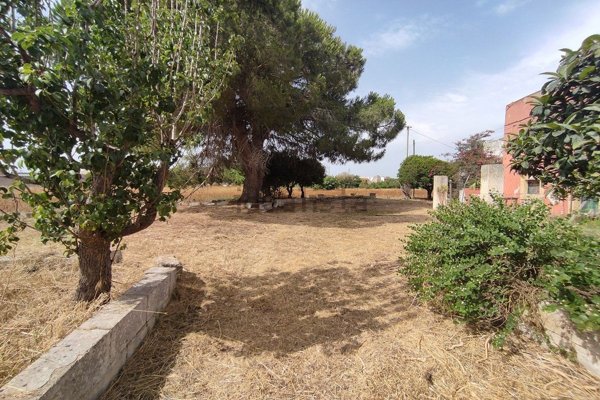 casa indipendente in vendita a Lequile