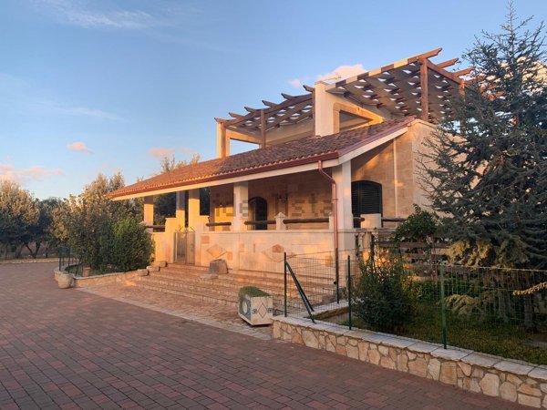 casa indipendente in vendita a Lequile