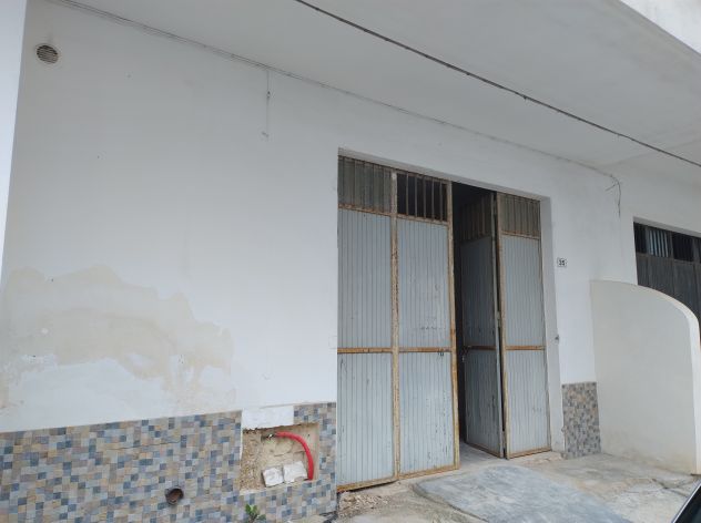 locale commerciale in vendita a Leverano