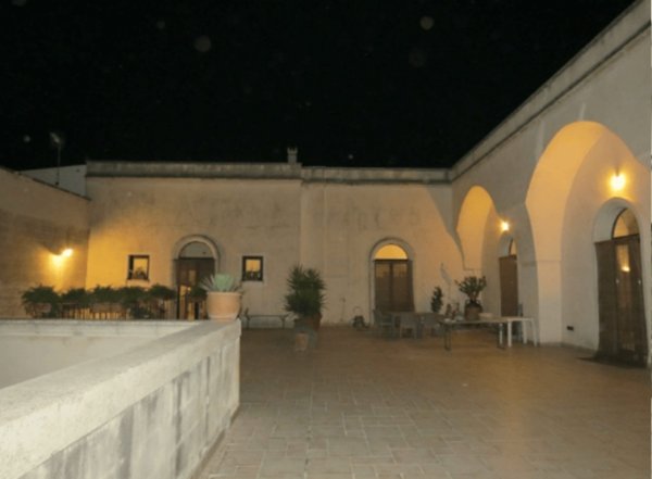 casa indipendente in vendita a Leverano