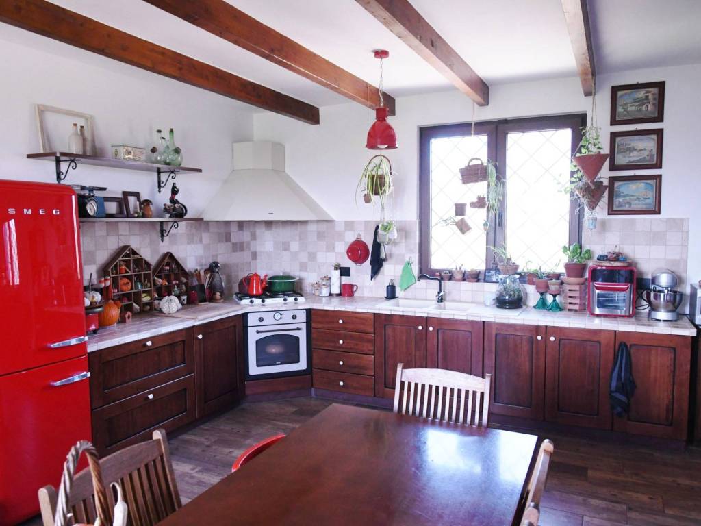 casa indipendente in vendita a Leverano