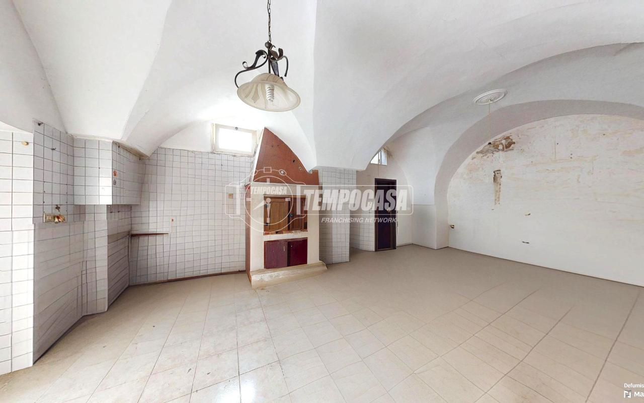 casa indipendente in vendita a Leverano