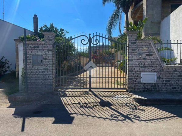 appartamento in vendita a Leverano