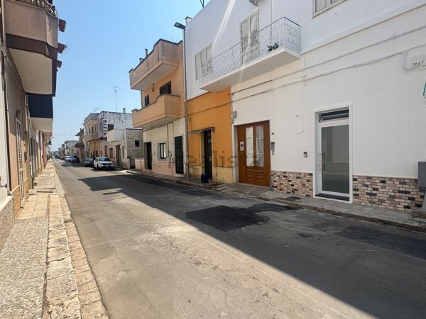 casa indipendente in vendita a Leverano