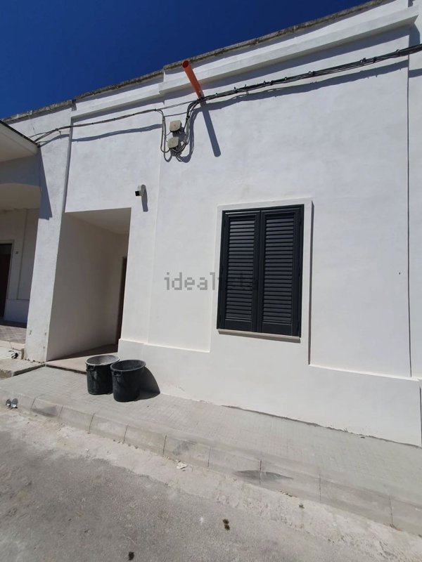 casa indipendente in vendita a Leverano