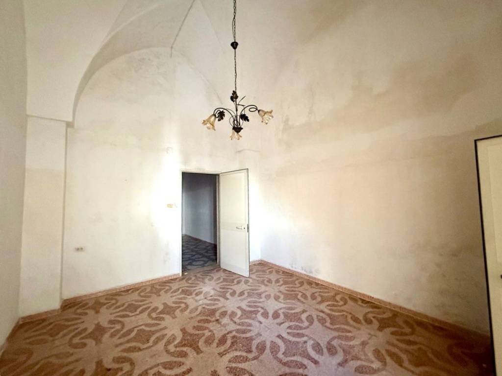 casa indipendente in vendita a Leverano