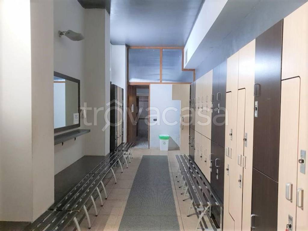 negozio in vendita a Lizzanello in zona Merine