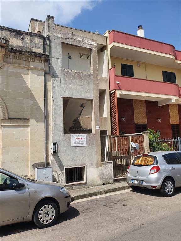 casa indipendente in vendita a Lizzanello in zona Merine