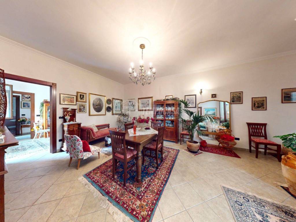 casa indipendente in vendita a Lizzanello in zona Merine