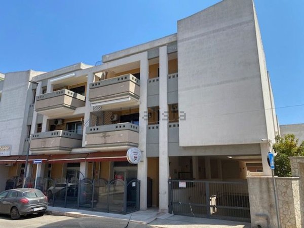 appartamento in vendita a Lizzanello in zona Merine