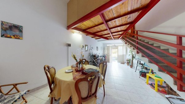 appartamento in vendita a Lizzanello in zona Merine