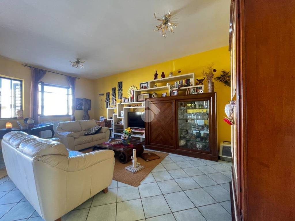 casa indipendente in vendita a Lizzanello in zona Merine
