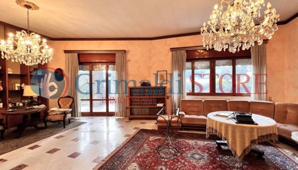 casa indipendente in vendita a Lizzanello
