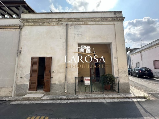 appartamento in vendita a Lizzanello