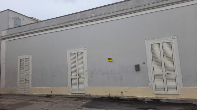 casa indipendente in vendita a Lizzanello