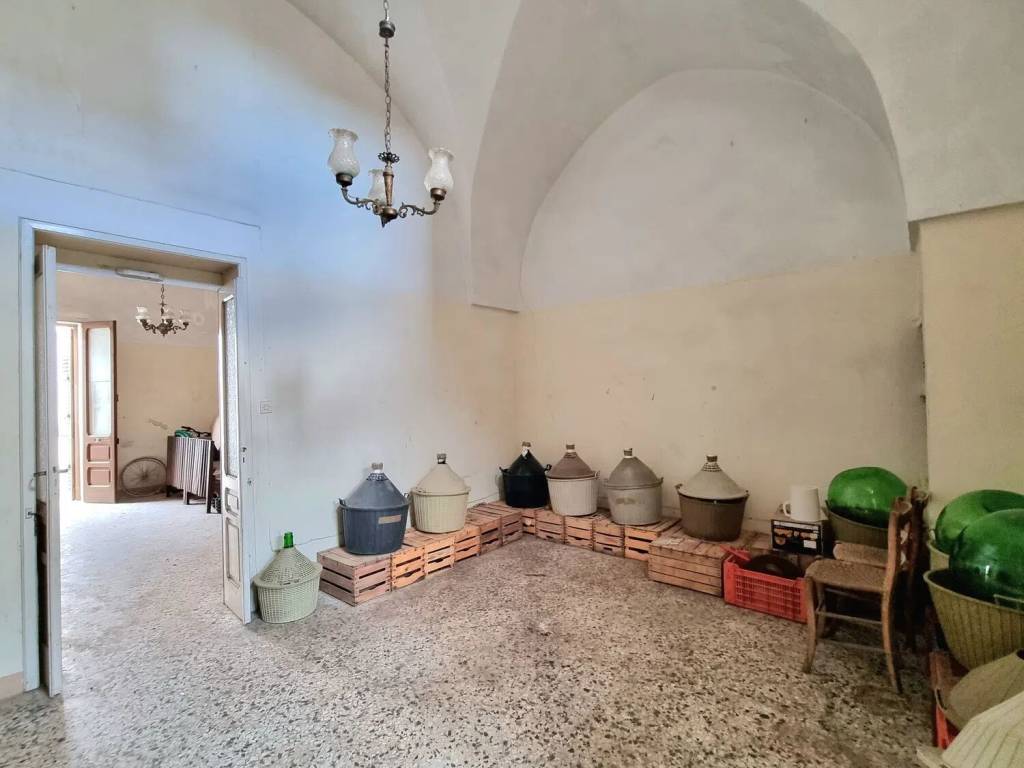 casa indipendente in vendita a Lizzanello