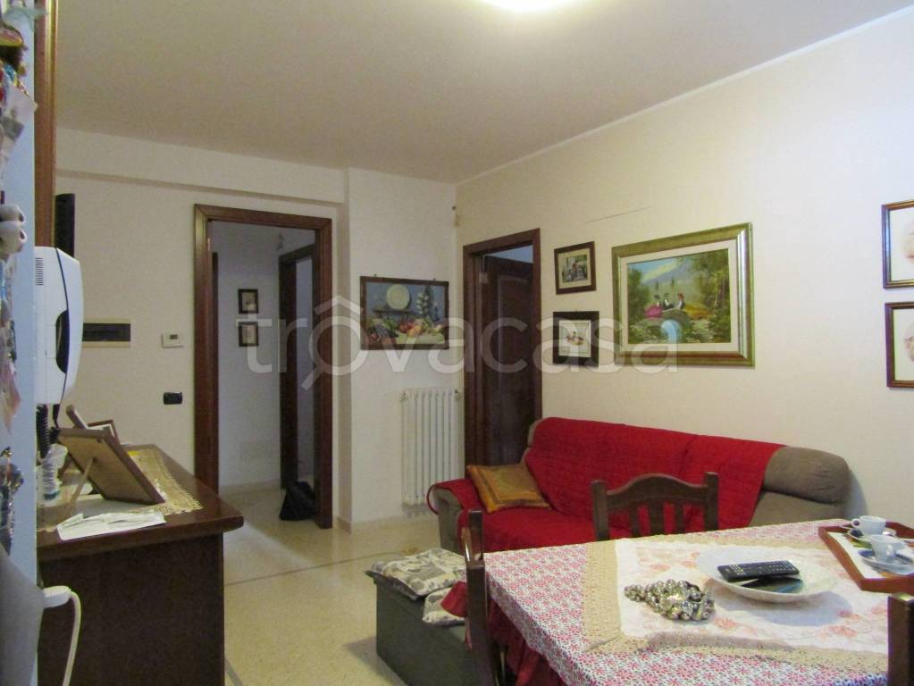 appartamento in vendita a Lizzanello in zona Merine