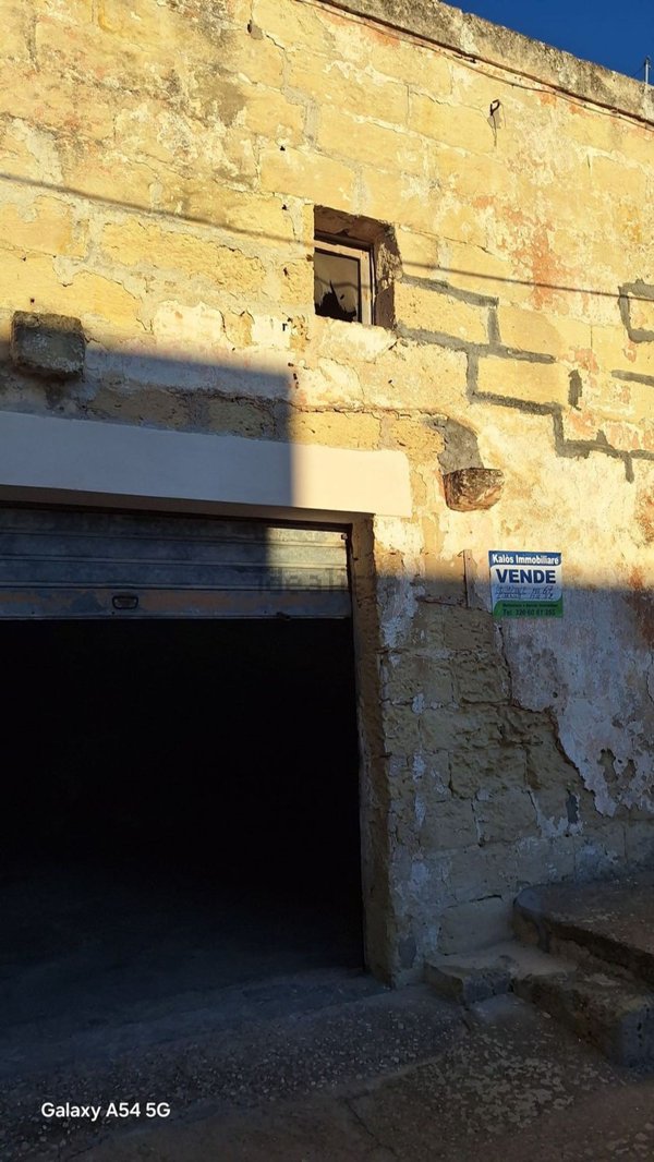 appartamento in vendita a Lizzanello in zona Merine