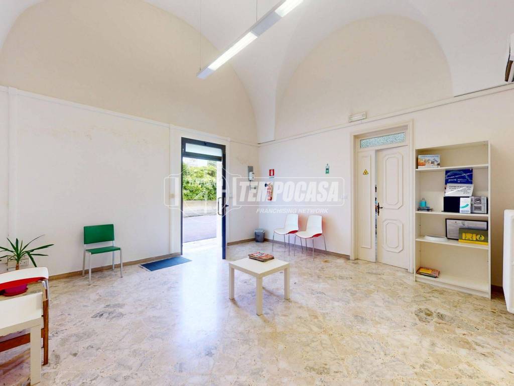 casa indipendente in vendita a Lizzanello