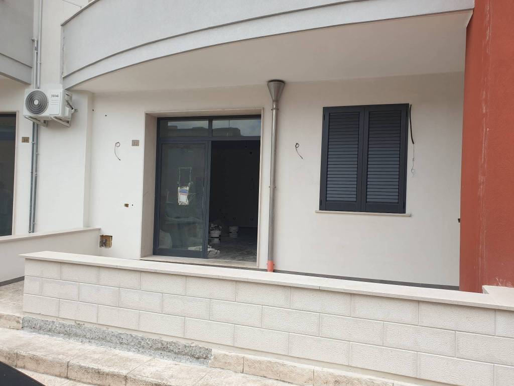 appartamento in vendita a Lizzanello in zona Merine