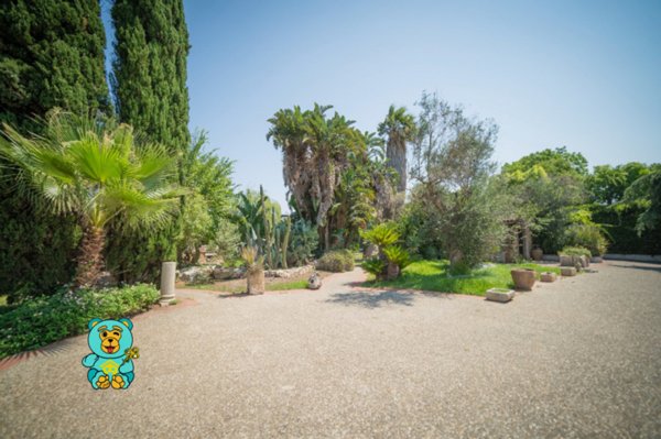 casa indipendente in vendita a Lizzanello