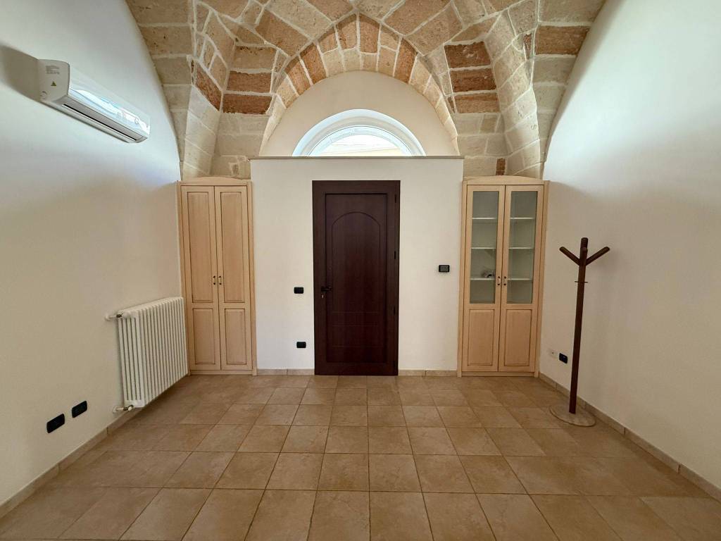 casa indipendente in vendita a Lizzanello in zona Merine