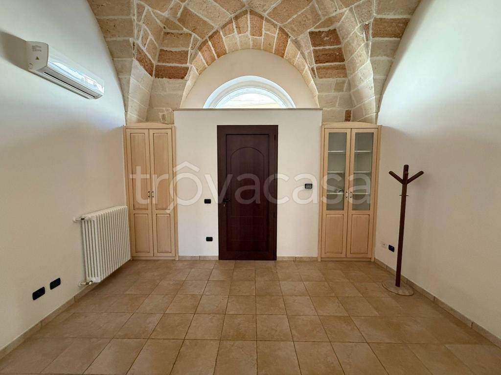 casa indipendente in vendita a Lizzanello in zona Merine
