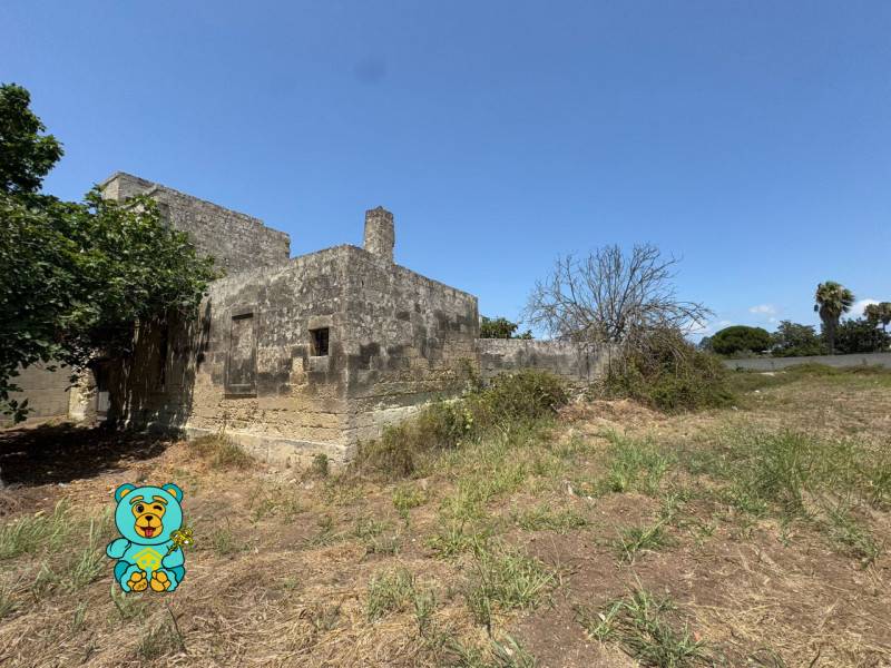 casa indipendente in vendita a Lizzanello