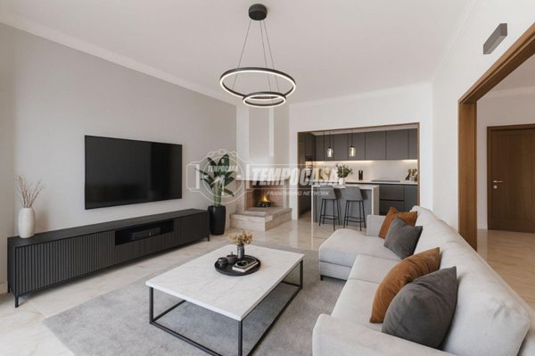 casa indipendente in vendita a Lizzanello