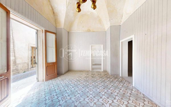 casa indipendente in vendita a Lizzanello