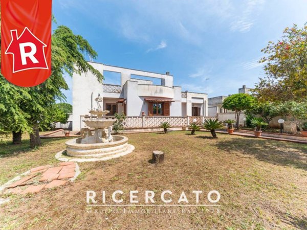 casa indipendente in vendita a Lizzanello in zona Merine