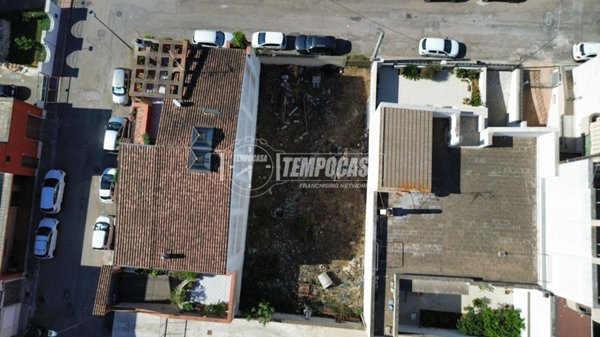 casa indipendente in vendita a Lizzanello