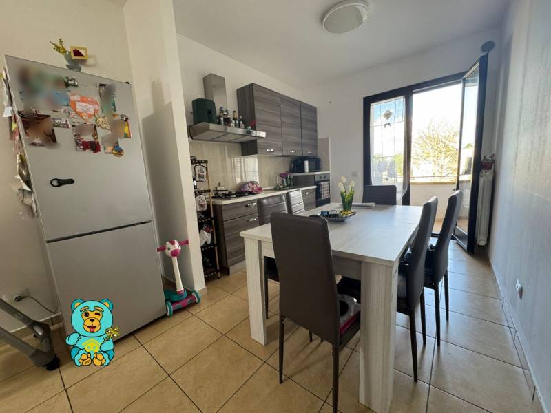 appartamento in vendita a Lizzanello in zona Merine