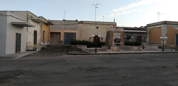 appartamento in vendita a Lizzanello in zona Merine