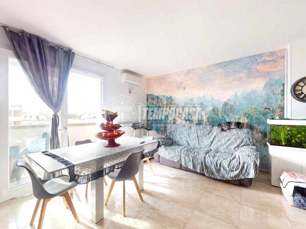 appartamento in vendita a Lizzanello in zona Merine