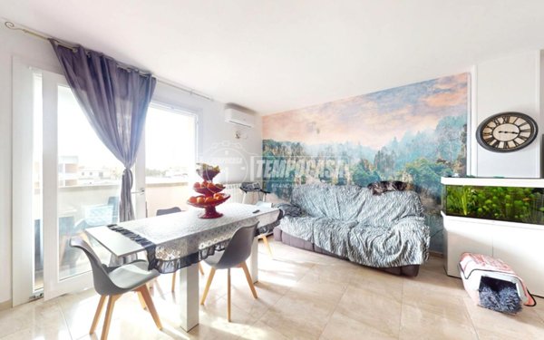 appartamento in vendita a Lizzanello in zona Merine