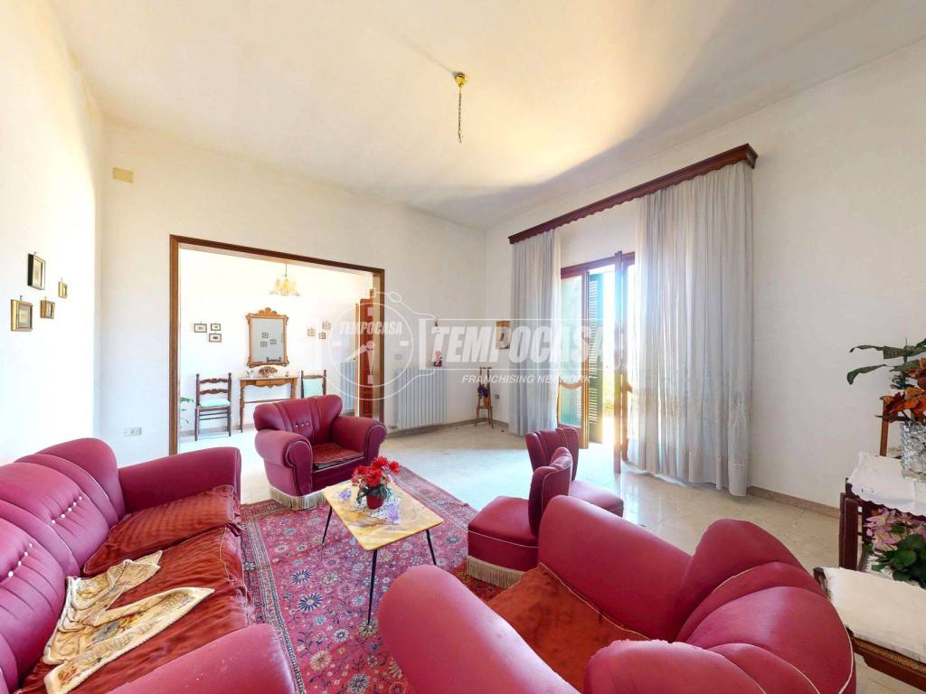 casa indipendente in vendita a Lizzanello