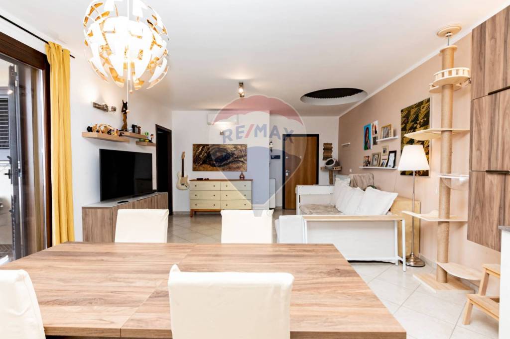 appartamento in vendita a Lizzanello in zona Merine