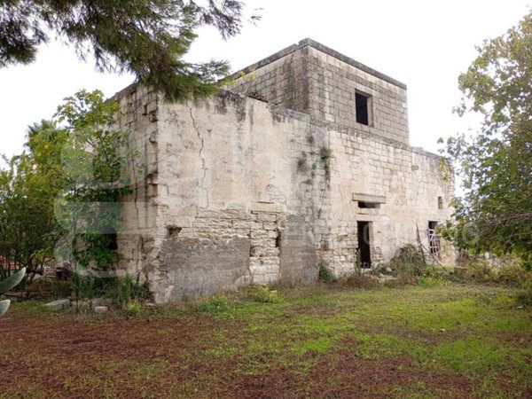 casa indipendente in vendita a Lizzanello in zona Merine