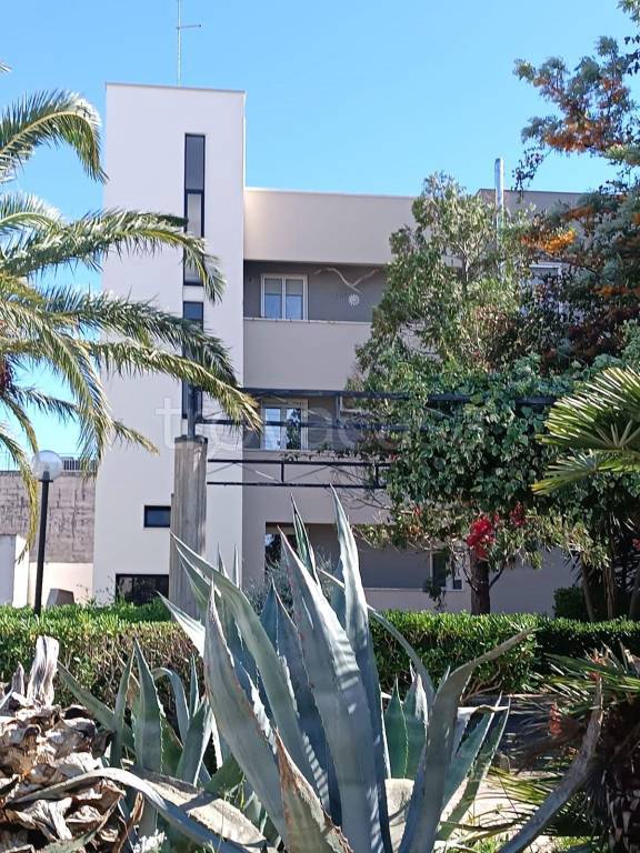 appartamento in vendita a Lizzanello in zona Merine