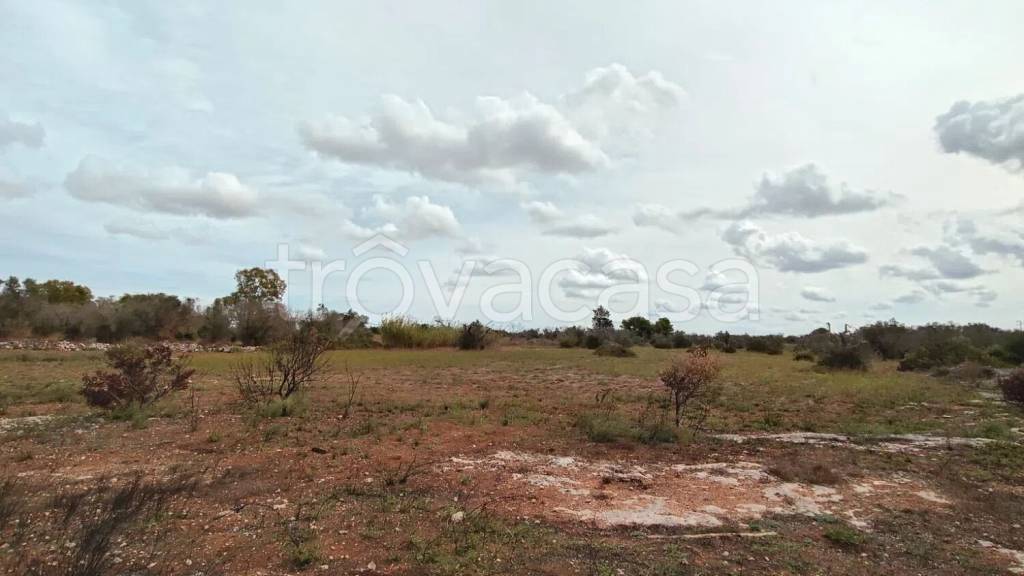 casa indipendente in vendita a Lizzanello