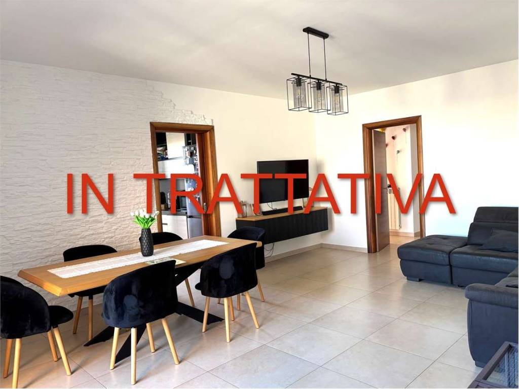 appartamento in vendita a Lizzanello in zona Merine