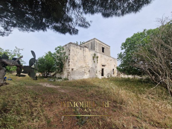 casa indipendente in vendita a Lizzanello in zona Merine